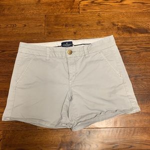 AMERICAN EAGLE Light Gray Stretch Midi Shorts